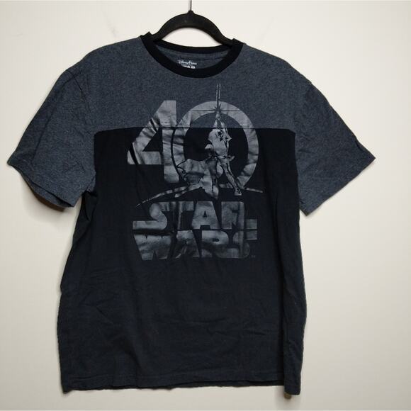 Disney Star Wars 40th Anniversary Tee - Sz M - EUC - Picture 2 of 4